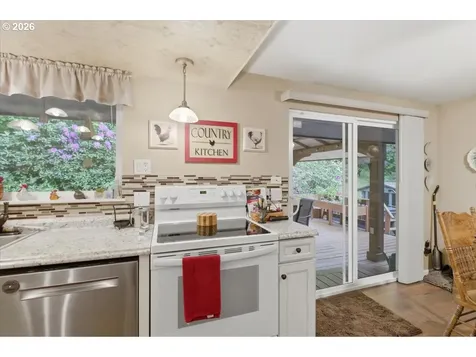 41178 Port Drive Sweet Home OR 97386