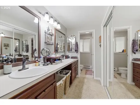 41178 Port Drive Sweet Home OR 97386