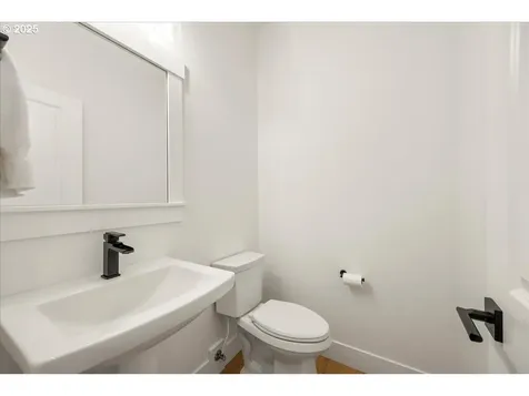 17815 Pilkington Road Lake Oswego OR 97035