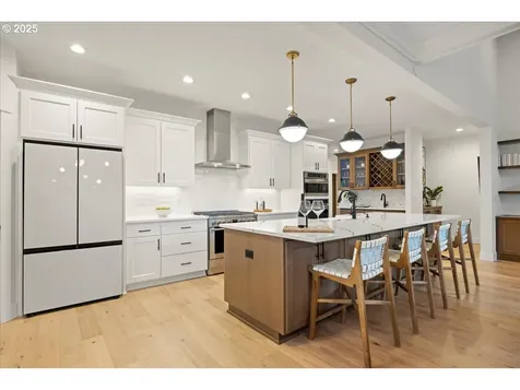 17815 Pilkington Road Lake Oswego OR 97035