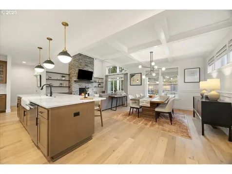 17815 Pilkington Road Lake Oswego OR 97035