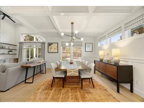 17815 Pilkington Road Lake Oswego OR 97035