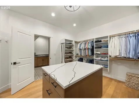 17815 Pilkington Road Lake Oswego OR 97035