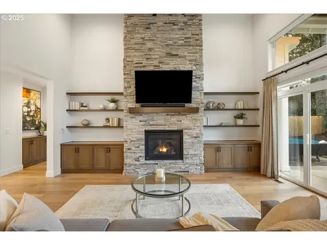 17815 Pilkington Road Lake Oswego OR 97035