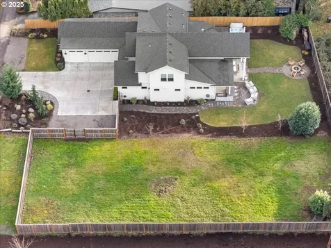 17815 Pilkington Road Lake Oswego OR 97035