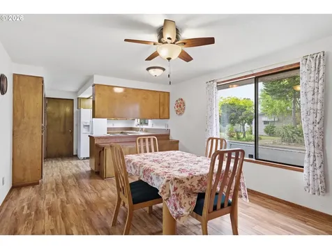 1305 Mulberry Drive Woodburn OR 97071