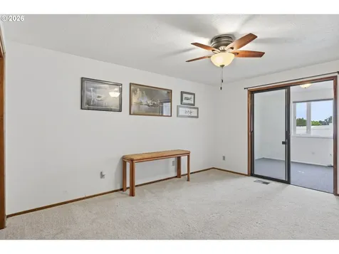 1305 Mulberry Drive Woodburn OR 97071