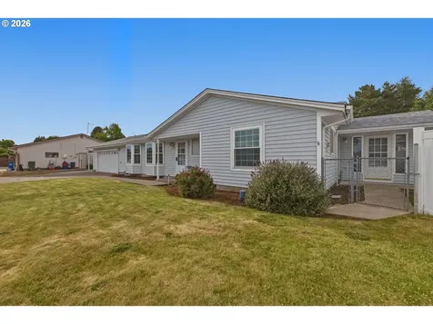 1305 Mulberry Drive Woodburn OR 97071