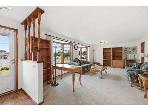1305 Mulberry Drive Woodburn OR 97071