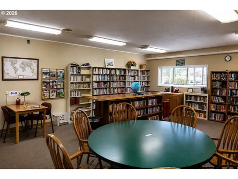 1305 Mulberry Drive Woodburn OR 97071