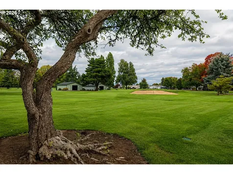 1305 Mulberry Drive Woodburn OR 97071