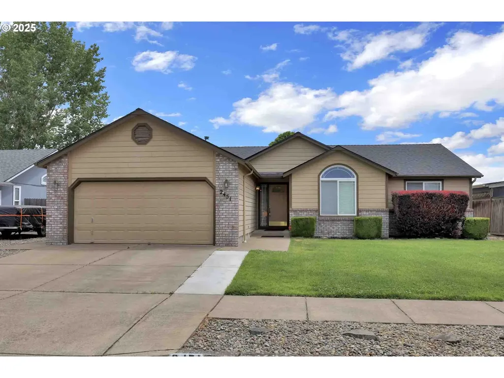 2451 Bowtie Avenue Eugene OR 97404