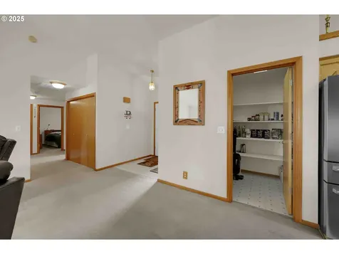 2451 Bowtie Avenue Eugene OR 97404