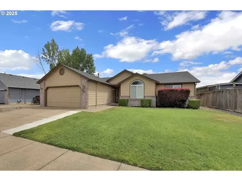 2451 Bowtie Avenue Eugene OR 97404