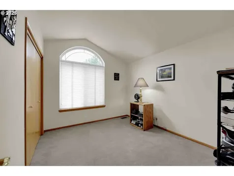 2451 Bowtie Avenue Eugene OR 97404