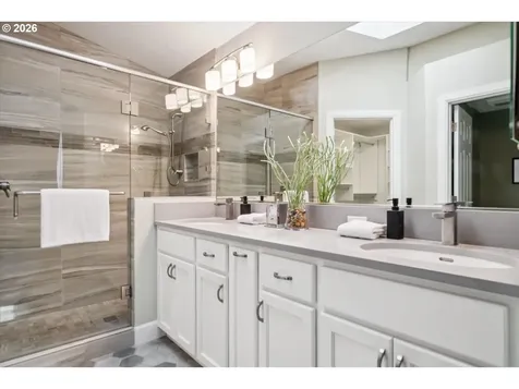 6715 NE Rosebay Drive Hillsboro OR 97124