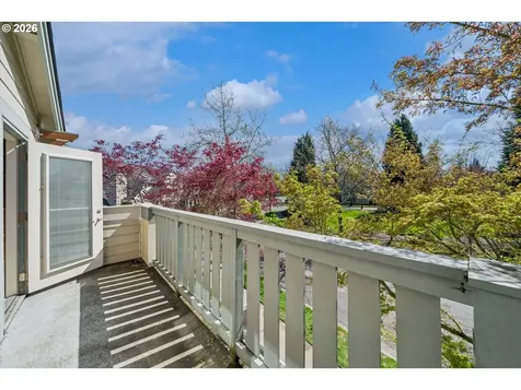 6715 NE Rosebay Drive Hillsboro OR 97124