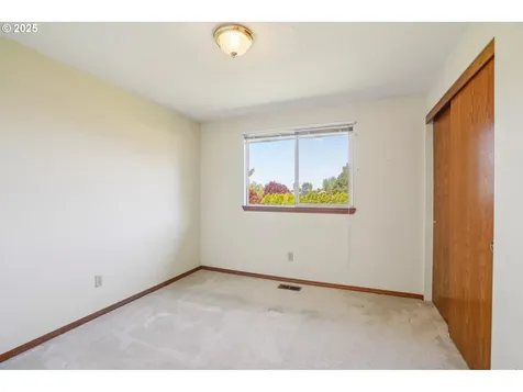 6916 SE 116th Avenue Portland OR 97266
