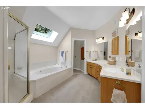 2256 Greiner Street Eugene OR 97405