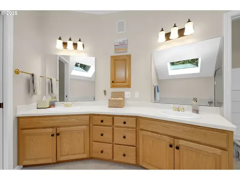 2256 Greiner Street Eugene OR 97405