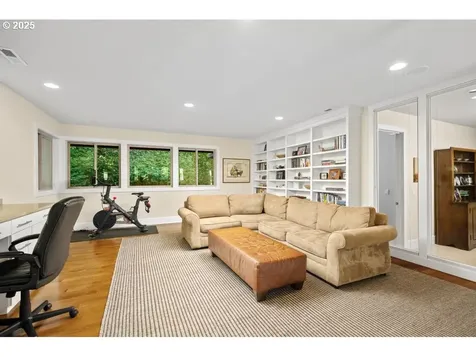 1261 Wells Street Lake Oswego OR 97034