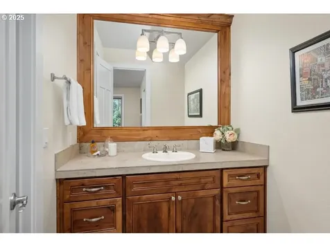 1261 Wells Street Lake Oswego OR 97034