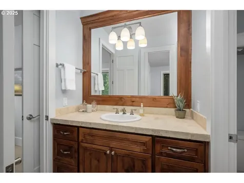 1261 Wells Street Lake Oswego OR 97034