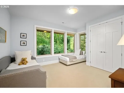 1261 Wells Street Lake Oswego OR 97034
