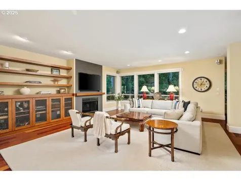 1261 Wells Street Lake Oswego OR 97034