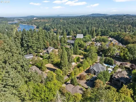 1261 Wells Street Lake Oswego OR 97034