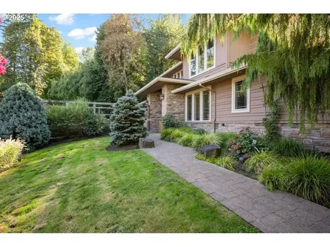 1261 Wells Street Lake Oswego OR 97034