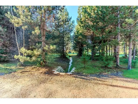 25125 SE Lamar Lane Eagle Creek OR 97022