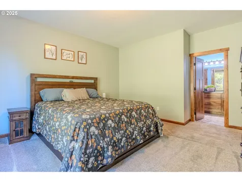 25125 SE Lamar Lane Eagle Creek OR 97022