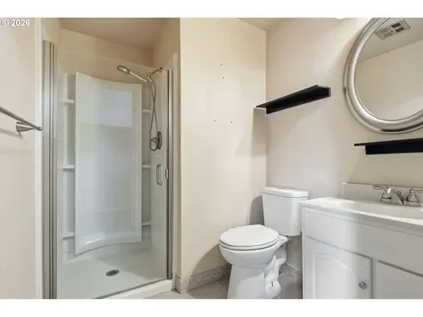 608 NE 124th Avenue Vancouver WA 98684