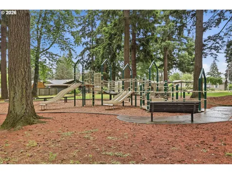 608 NE 124th Avenue Vancouver WA 98684