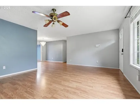 608 NE 124th Avenue Vancouver WA 98684