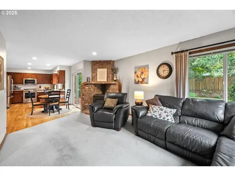 9020 SW Reiling Street Portland OR 97224