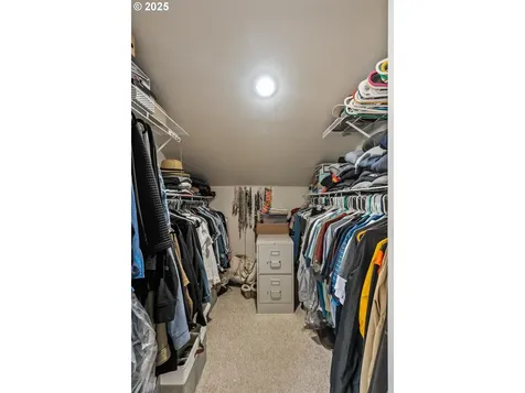 9020 SW Reiling Street Portland OR 97224