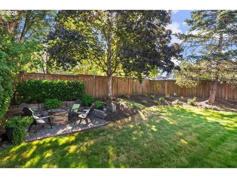 9020 SW Reiling Street Portland OR 97224