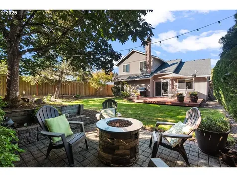 9020 SW Reiling Street Portland OR 97224