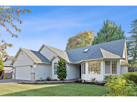 2708 N Main Street Newberg OR 97132