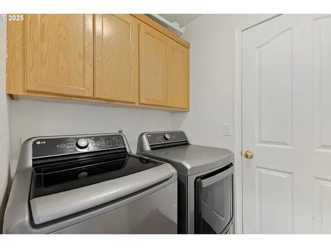 2708 N Main Street Newberg OR 97132