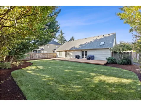 2708 N Main Street Newberg OR 97132