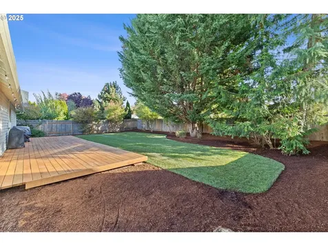 2708 N Main Street Newberg OR 97132