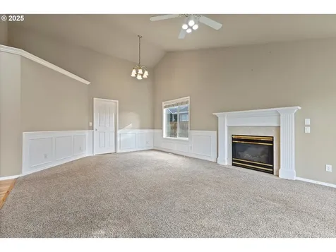 2708 N Main Street Newberg OR 97132