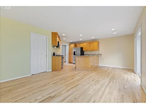 2708 N Main Street Newberg OR 97132