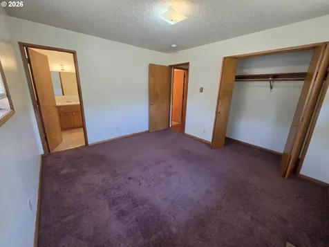 1206 Sunrise Street Kelso WA 98626