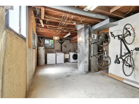 4480 SW Pasadena Street Portland OR 97219
