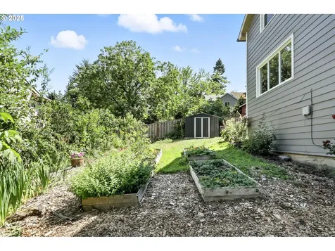 4480 SW Pasadena Street Portland OR 97219