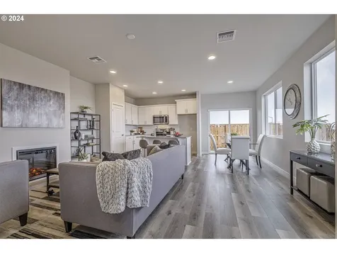 3686 Ash Street Forest Grove OR 97116